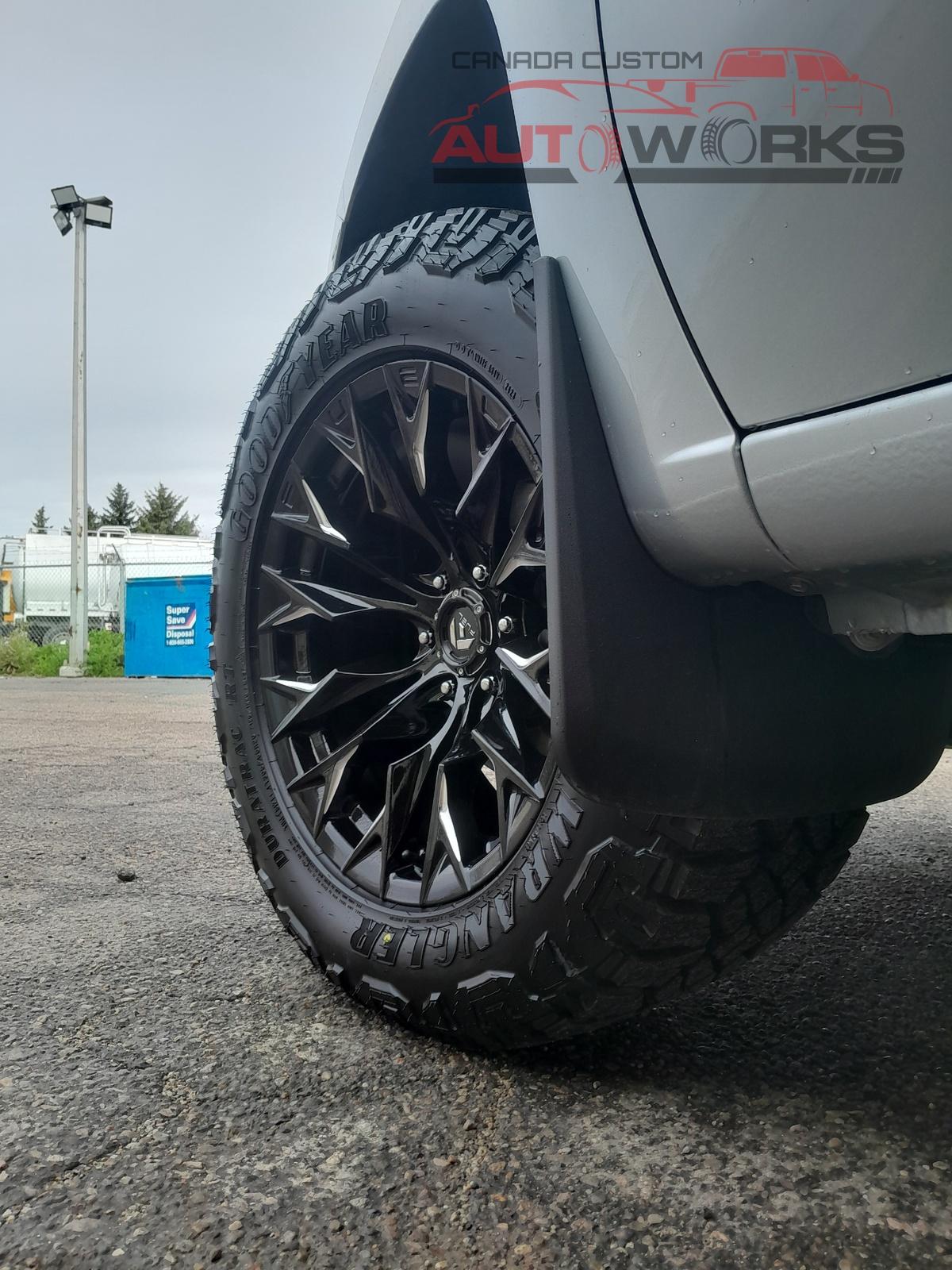 2022 Chevrolet Silverado 1500 LTD on Fuel D803 Flame 20x10 Black Wheels ...