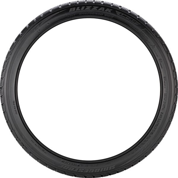 Bridgestone Blizzak LM-32
